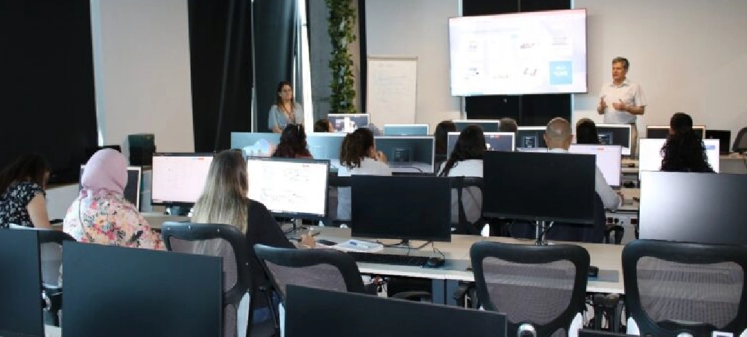 Başakşehir’ deki Okullarda Fizik, Kimya, Biyoloji Artık Daha Kalıcı Öğrenilecek.