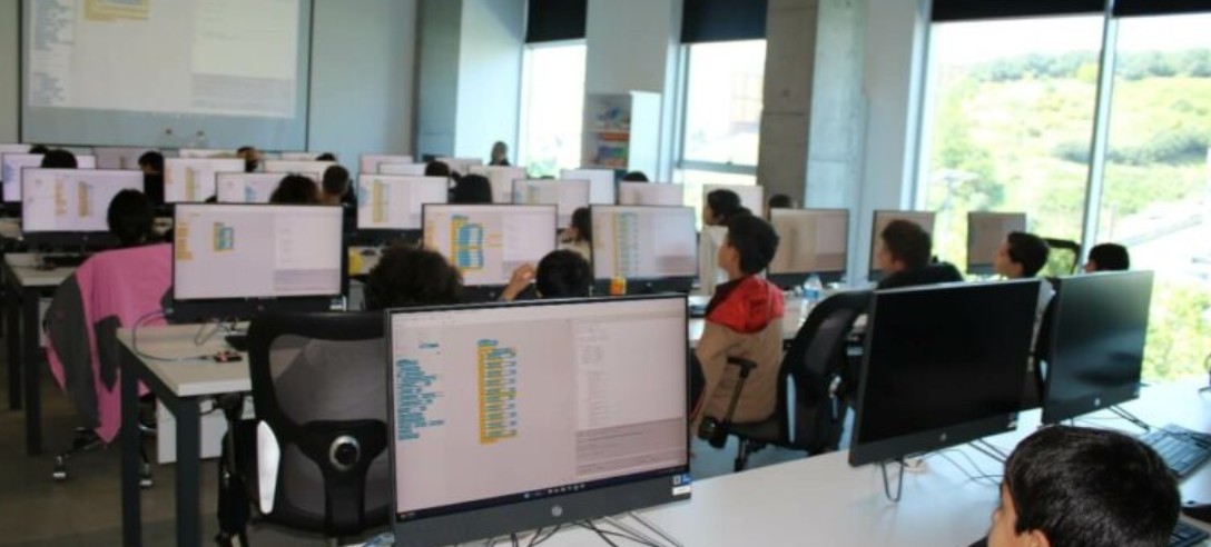 Minik Girişimciler Hayallerini Kodladılar