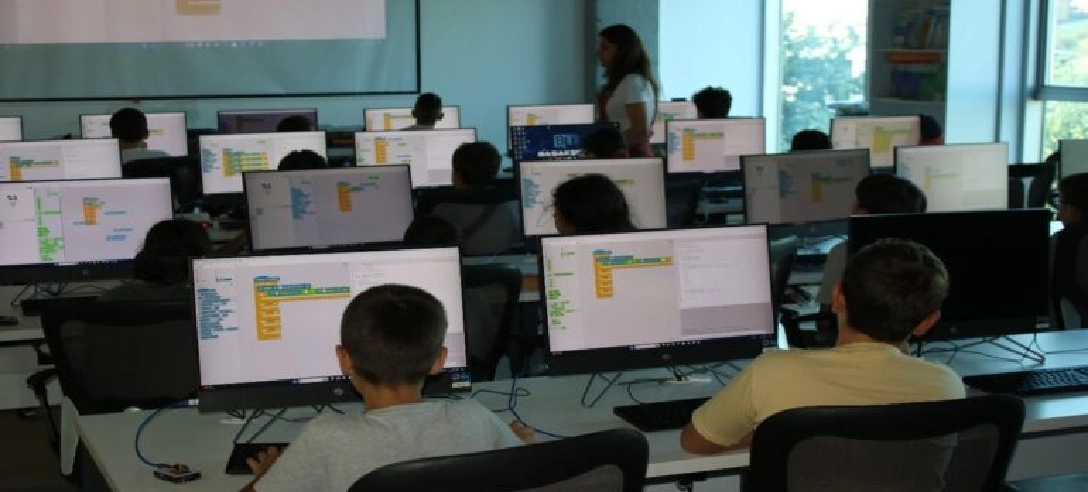 Minik Girişimciler Hayallerini Kodladılar.