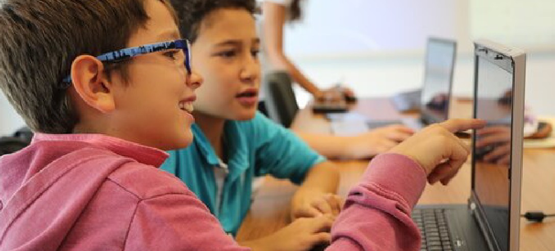 Başakşehirli çocuklar kod yazmayı öğreniyor